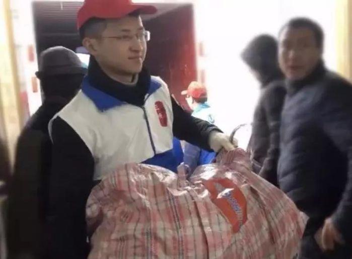 暖冬行动|今年冬天，，，因爱而暖 