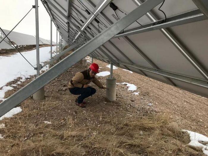 德令哈：12名西北硬汉的“侠骨柔情” 