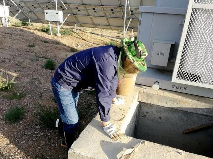 德令哈：12名西北硬汉的“侠骨柔情” 