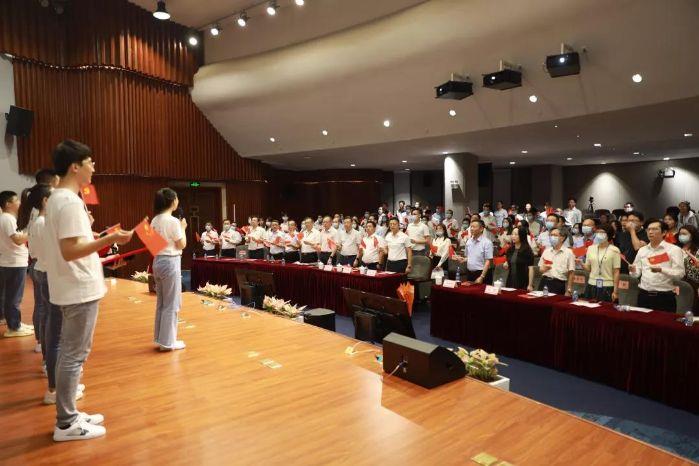 三峡集团学习贯彻习近平总书记“七一”主要讲话精神巡回宣讲上海站 