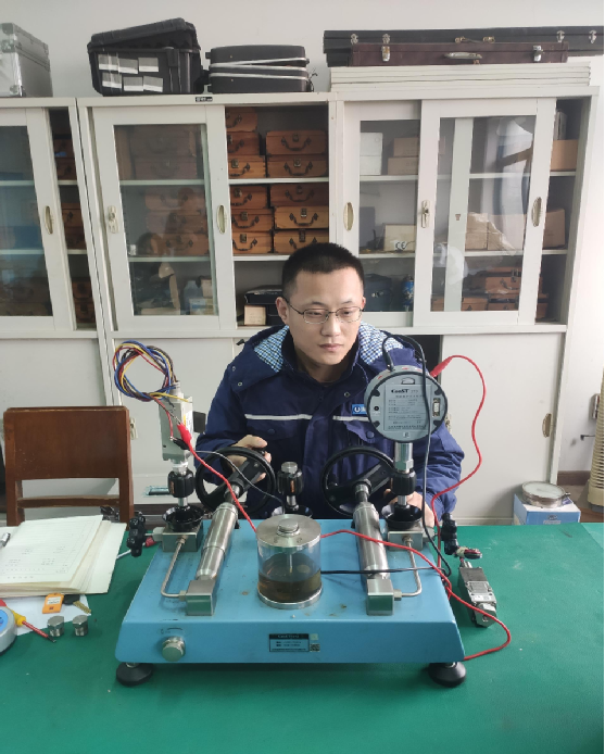 所有奋斗终将闪灼——三峡青年加入天下行业职业手艺竞赛 