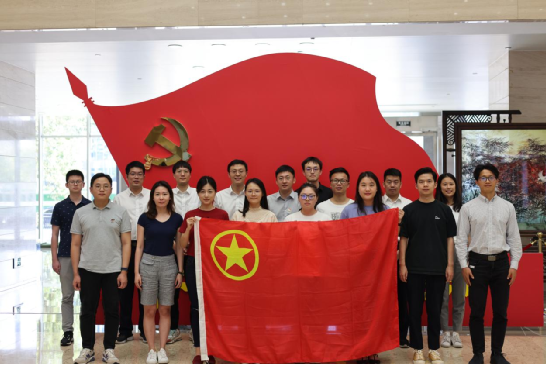 点亮青春光谱！他们是“天下五四红旗团委” 