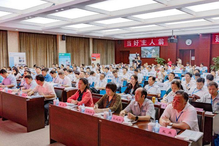 天下重点劳动竞赛现场推进会在三峡集团白鹤滩水电工程建设工地举行 