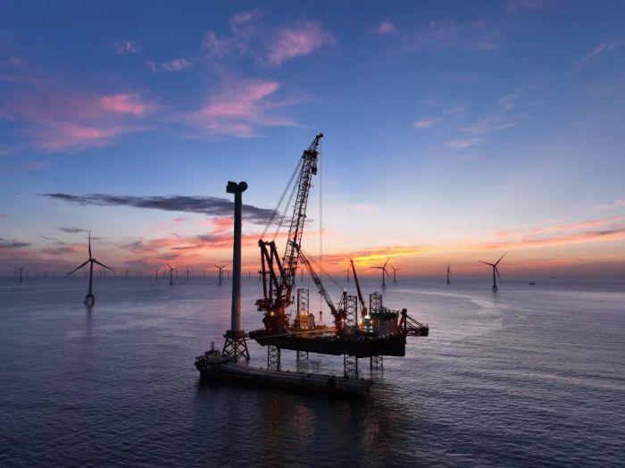 海上起吊16兆瓦大风机有多灾？？且看“白鹤滩”号如履平地 