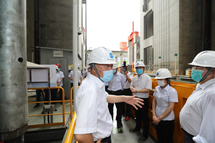 雷鸣山赴湖北宜昌市调研 